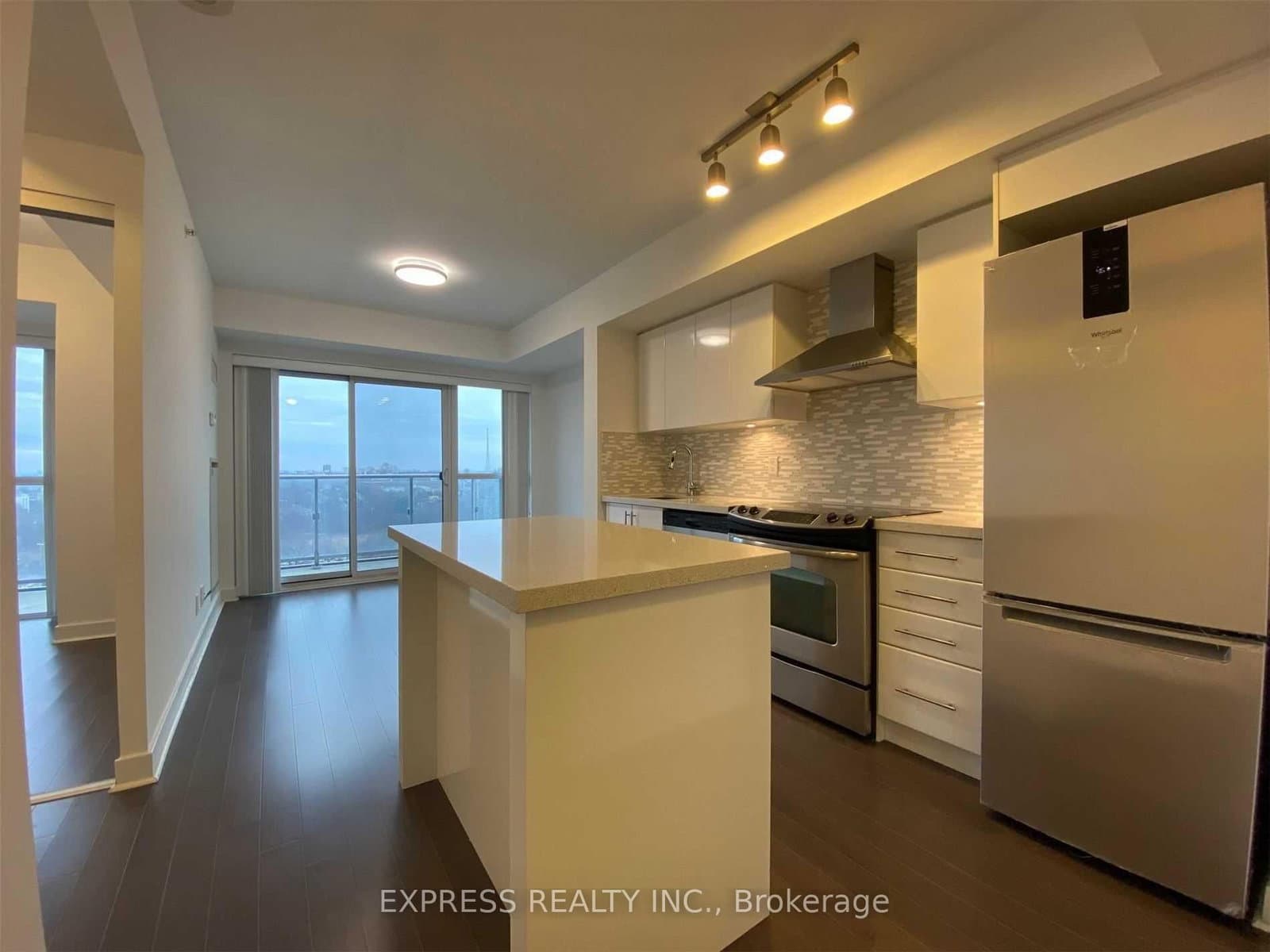 58 Orchard View Boulevard, Unit 1601 - Image 3
