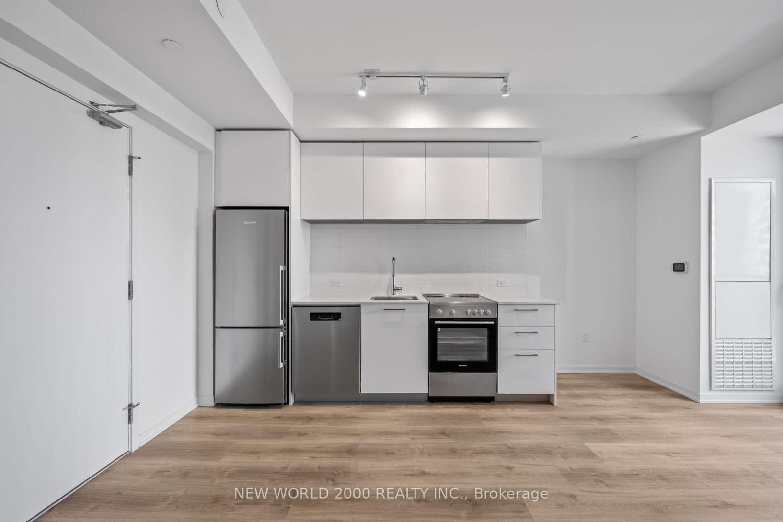 101 Roehampton Avenue, Unit 2513 - Image 3