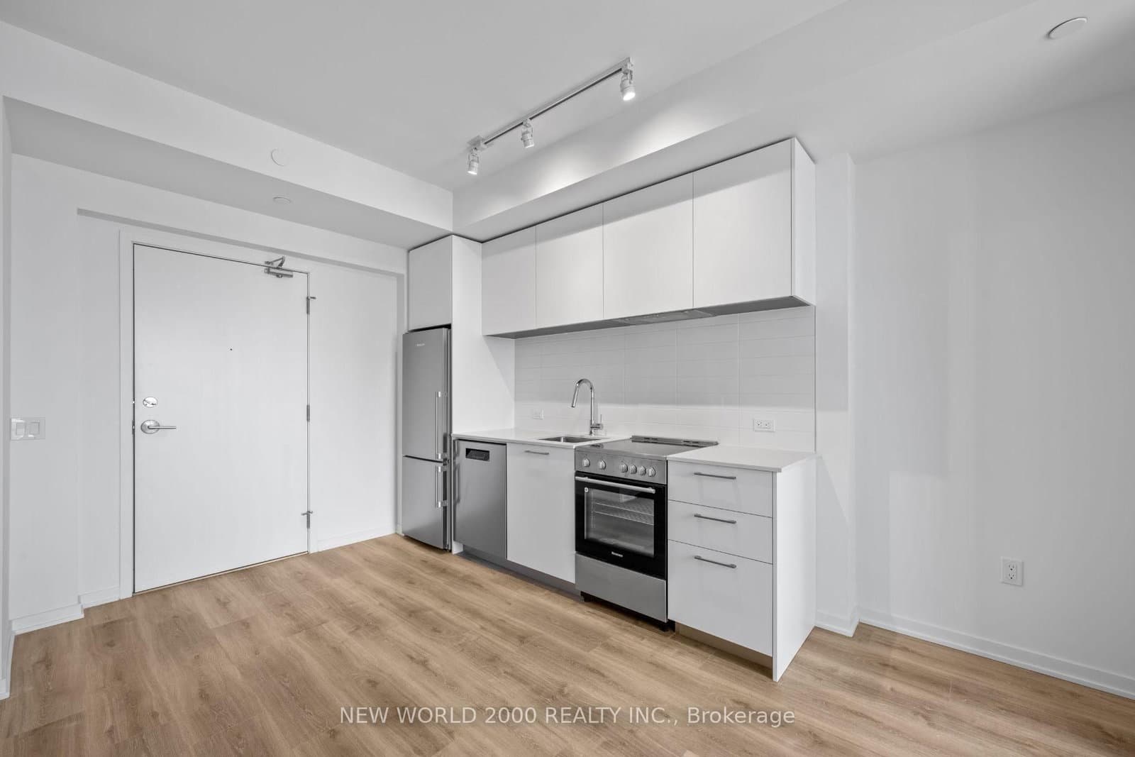 101 Roehampton Avenue, Unit 2513 - Image 5