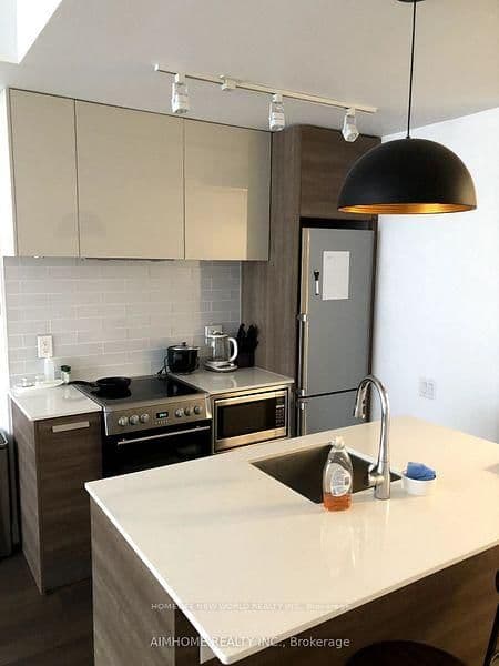 1001 Bay Street, Unit 302 - Image 3