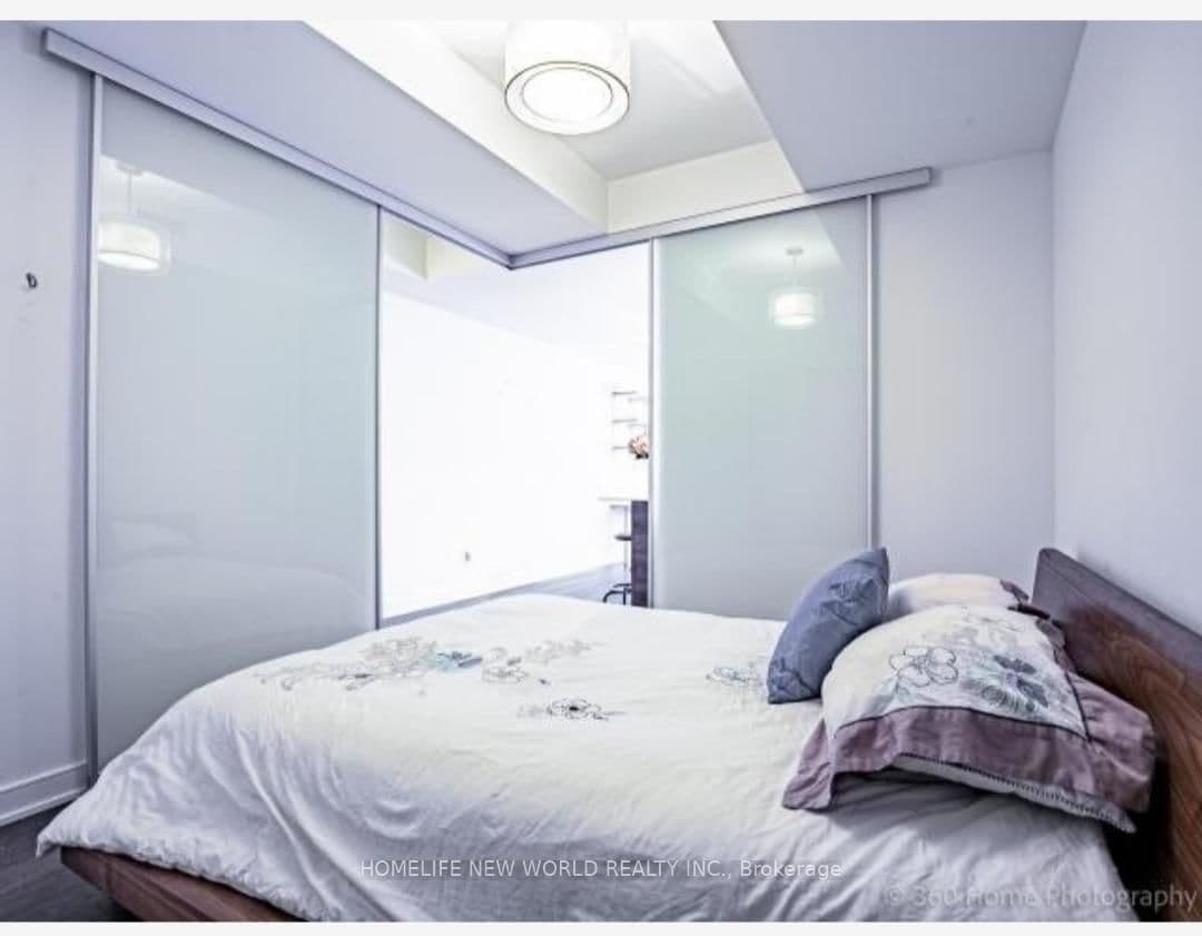 1001 Bay Street, Unit 302 - Image 4