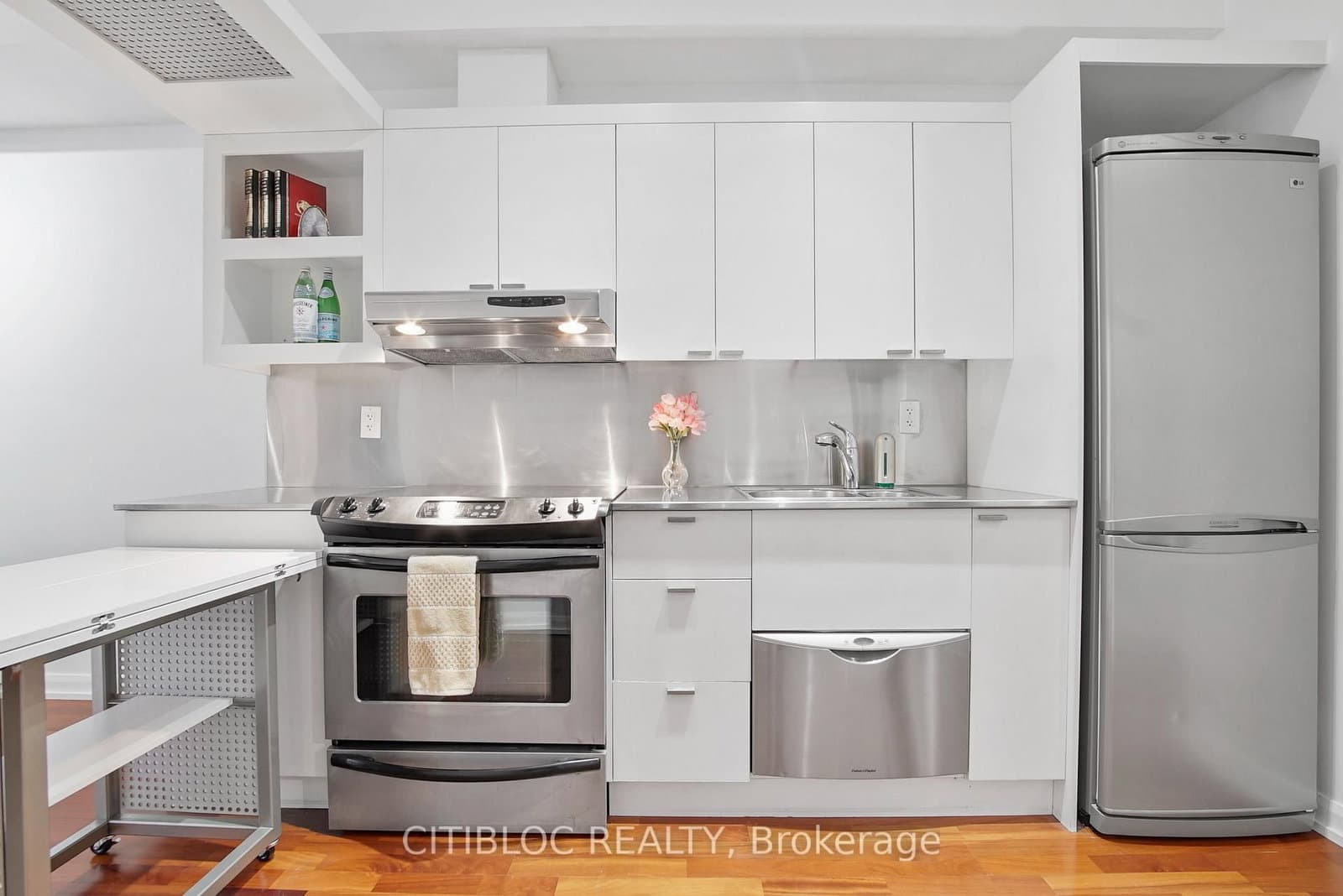 111 Elizabeth Street, Unit 1622 - Image 3