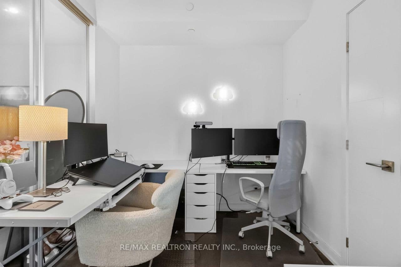 488 University Avenue, Unit 2802 - Image 4