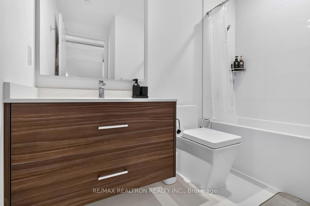 488 University Avenue, Unit 2802 - Image 6