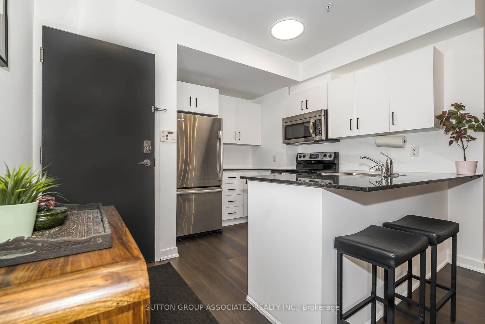 539 Jarvis Street, Unit PH7 - Image 2