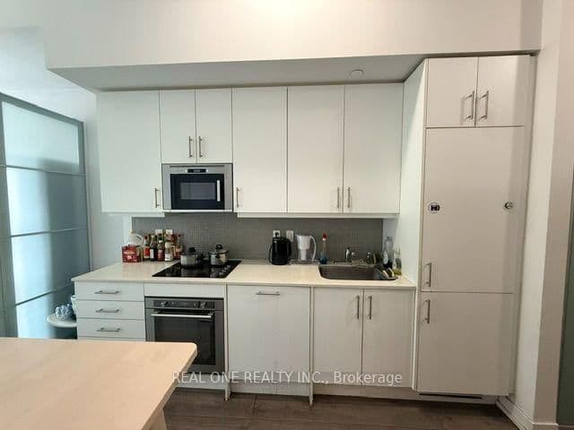 297 College Street, Unit 716 - Image 4