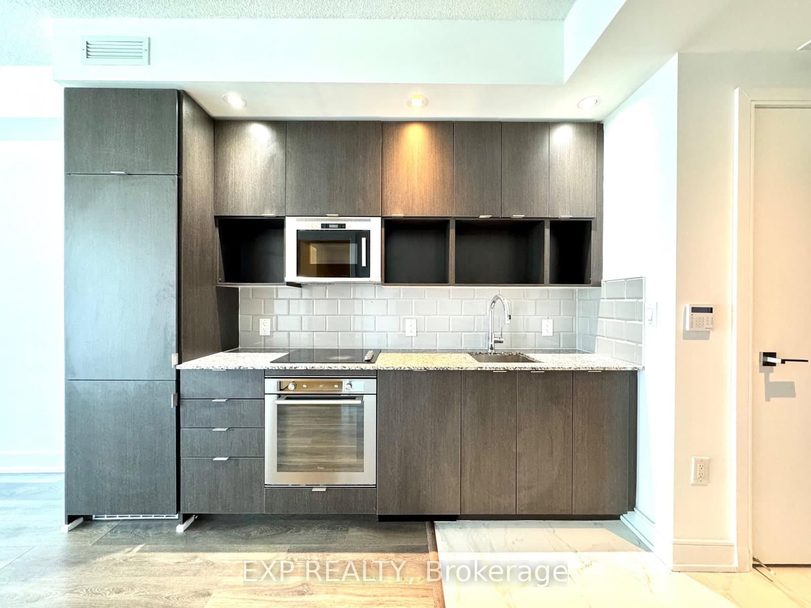 89 McGill Street, Unit 2704 - Image 4