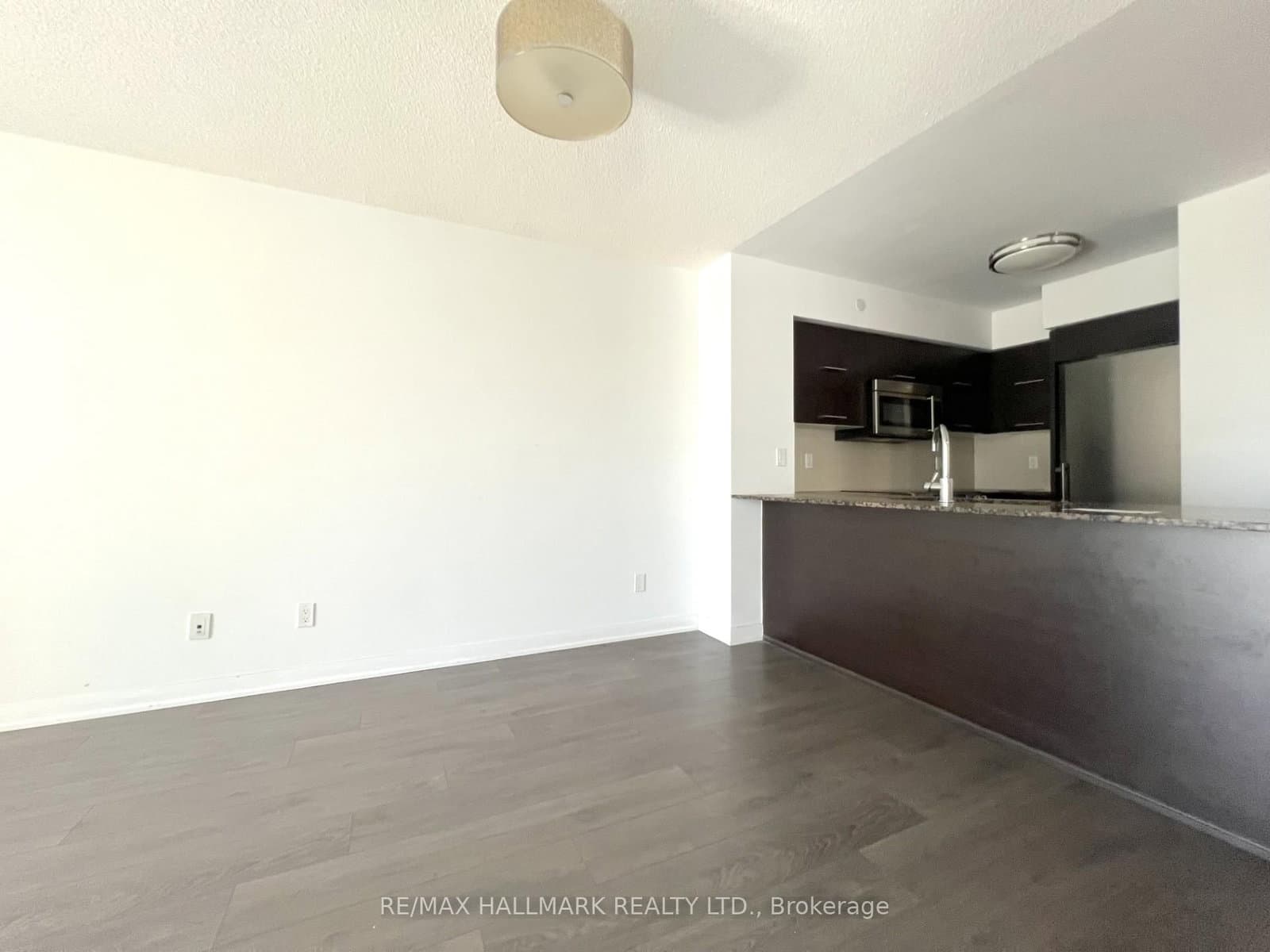 5162 Yonge Street, Unit 607 - Image 4
