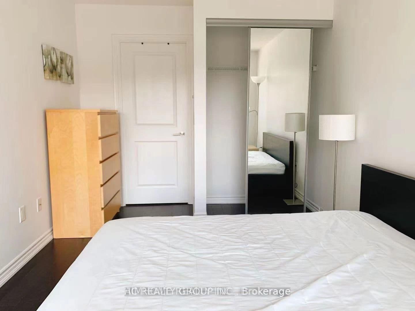 386 Yonge Street, Unit 1221 - Image 6