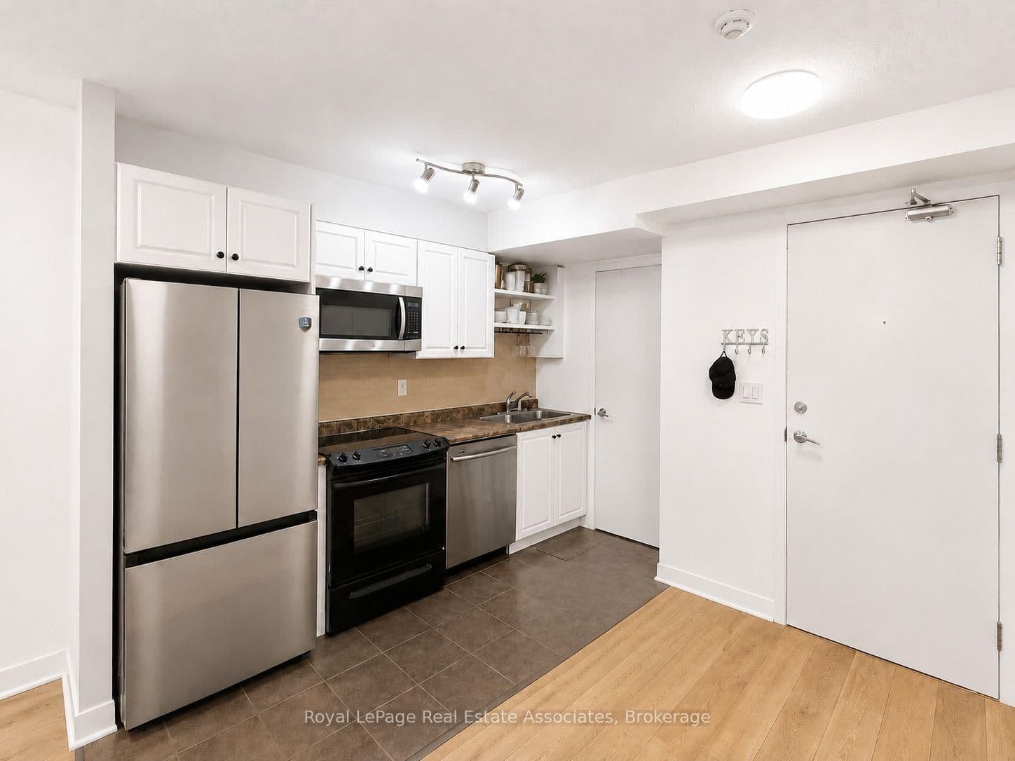 600 Fleet Street, Unit 311 - Image 4