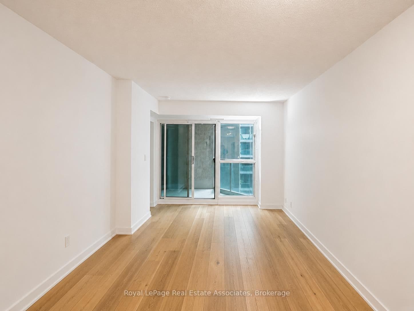 600 Fleet Street, Unit 311 - Image 6