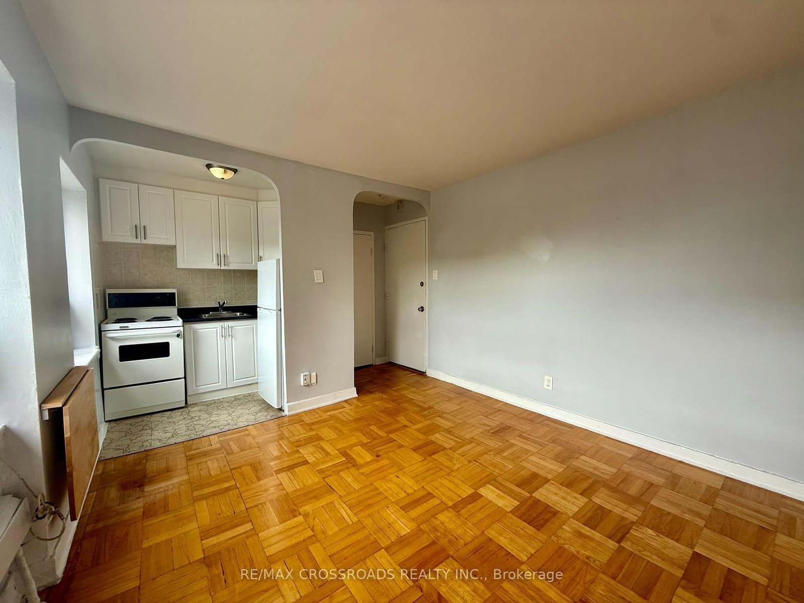 2770 Yonge Street, Unit 213 - Image 2