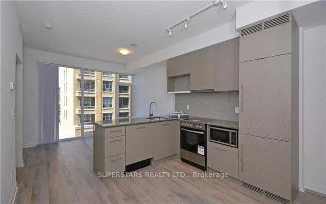 435 Richmond Street W, Unit 413 - Image 3