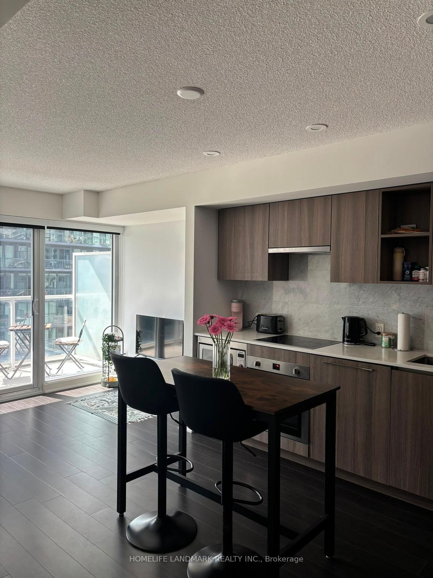 19 Bathurst Street, Unit 1616 - Image 4