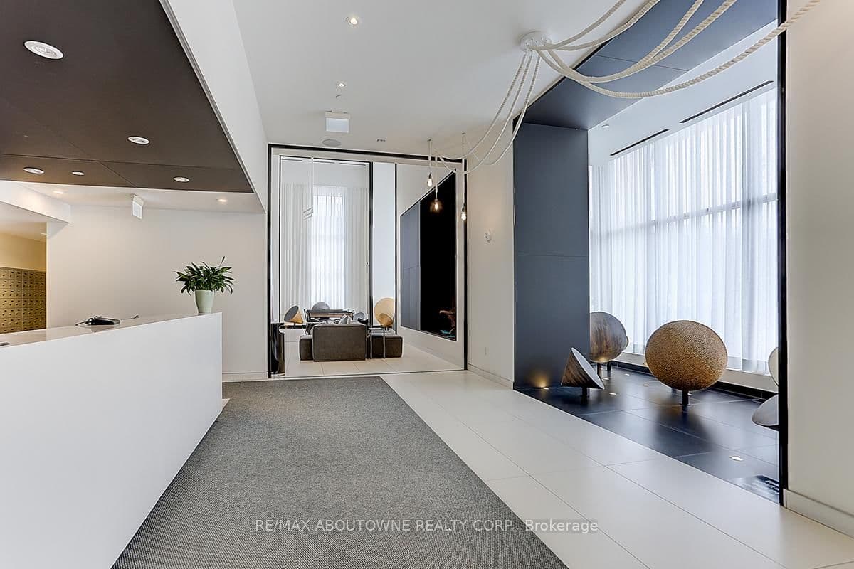 20 Richardson Street, Unit 3102 - Image 4