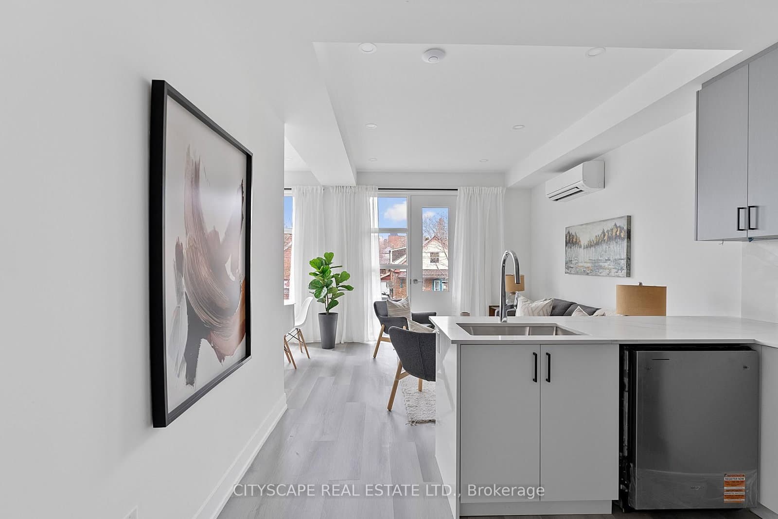 589 Oakwood Avenue, Unit 1 - lower - Image 5