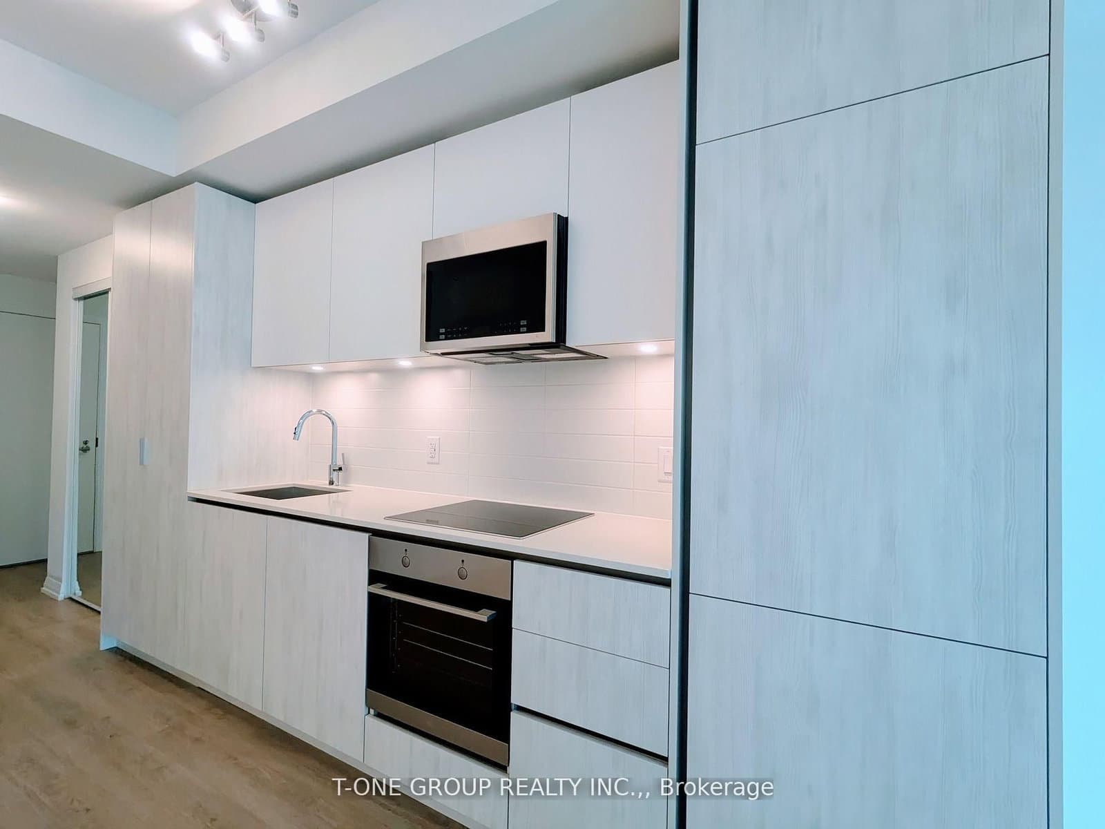 28 Widmer Street, Unit 3722 - Image 3