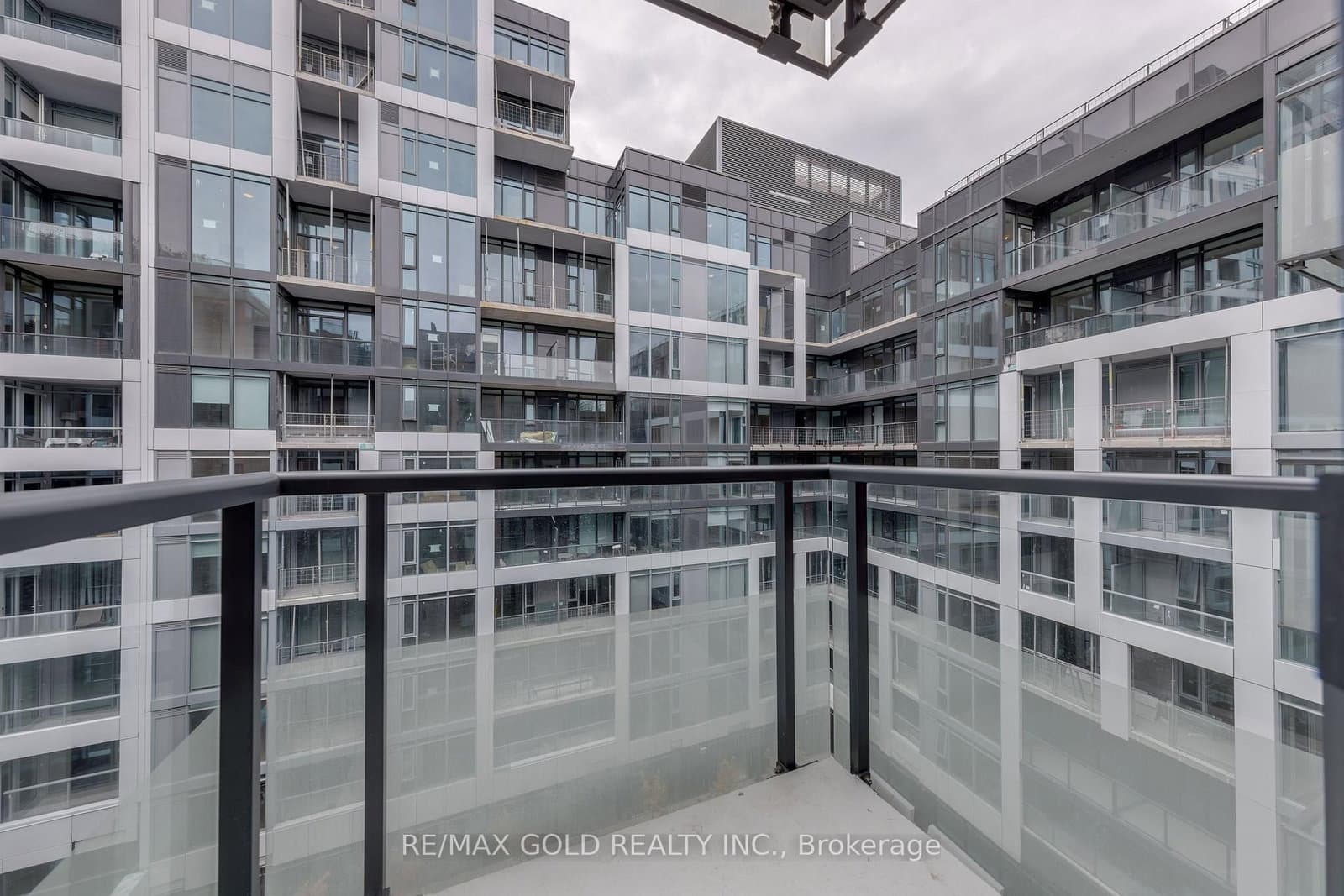 560 Front Street W, Unit 809 - Image 3