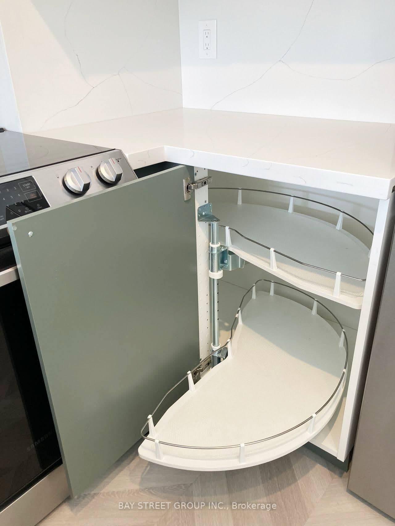 140 Bathurst Street, Unit 402 - Image 5