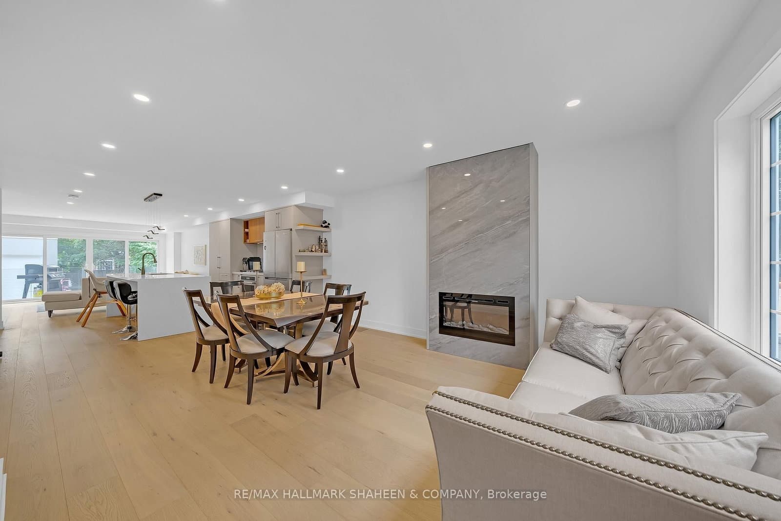 207 Sutherland Drive - Image 2