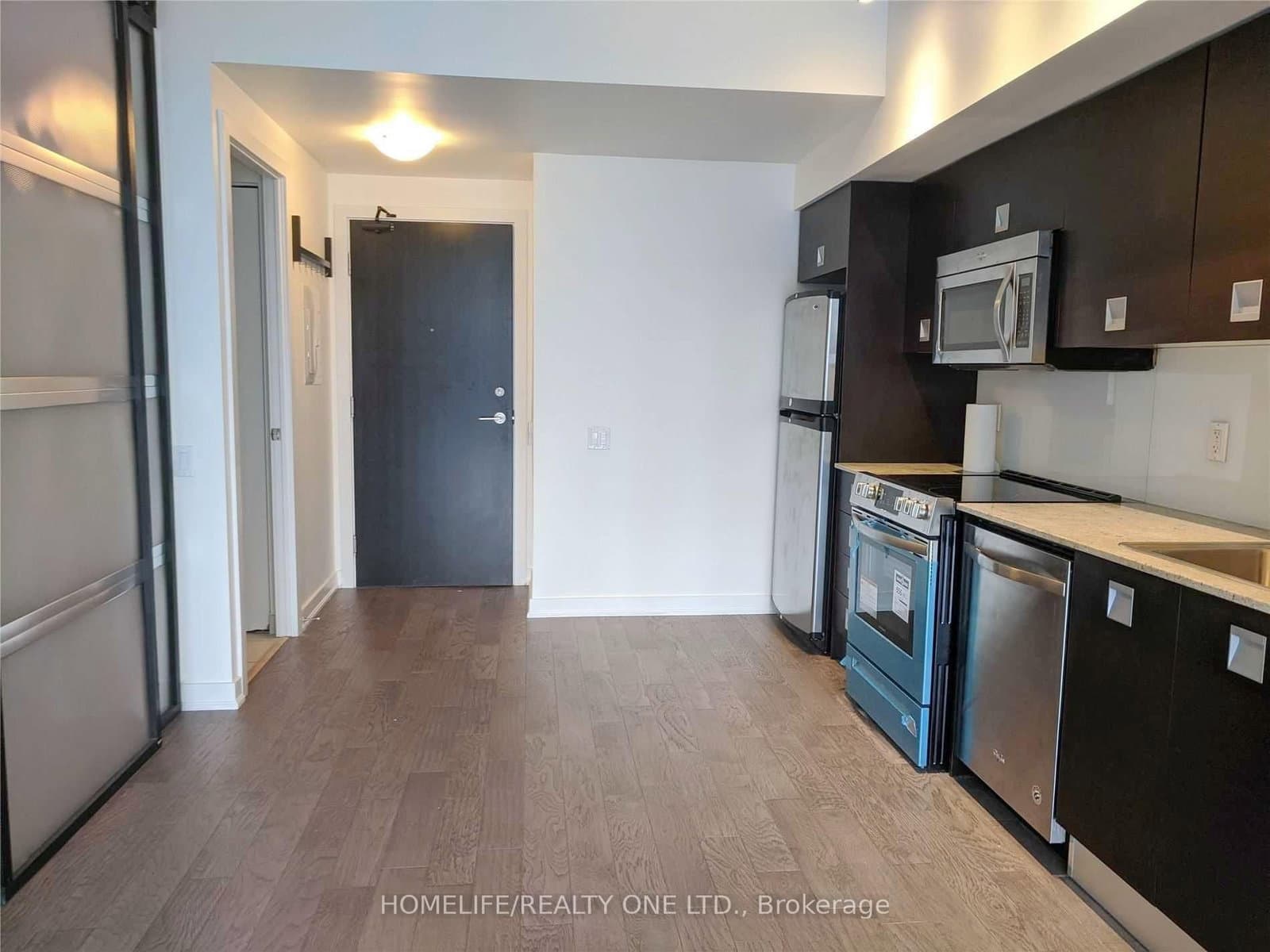 33 Charles Street E, Unit 1008 - Image 4