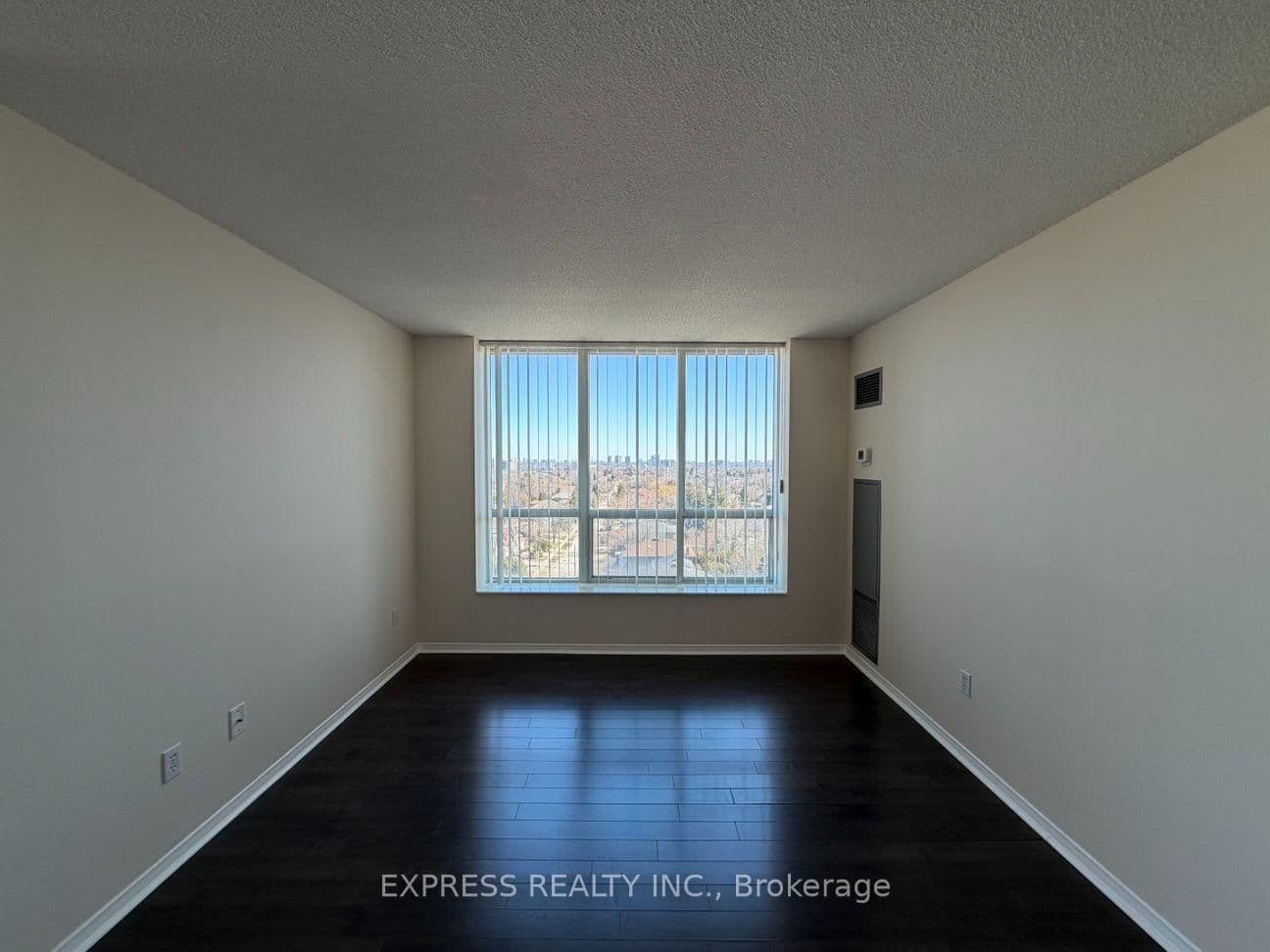 39 Pemberton Avenue, Unit LPH07 - Image 6