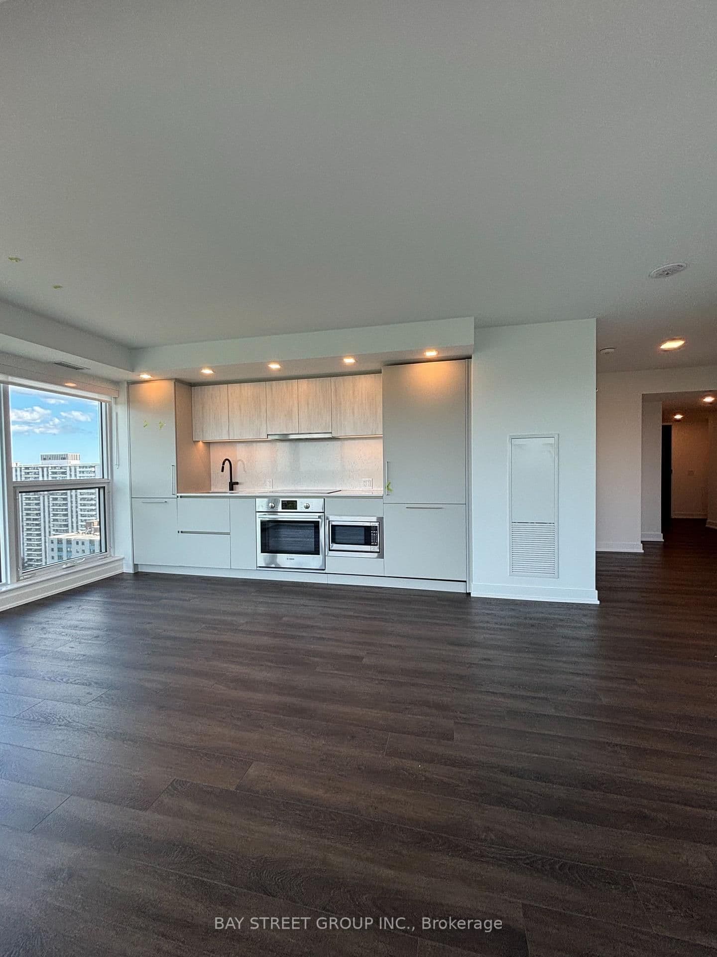 609 Sherbourne Street, Unit 1907 - Image 6
