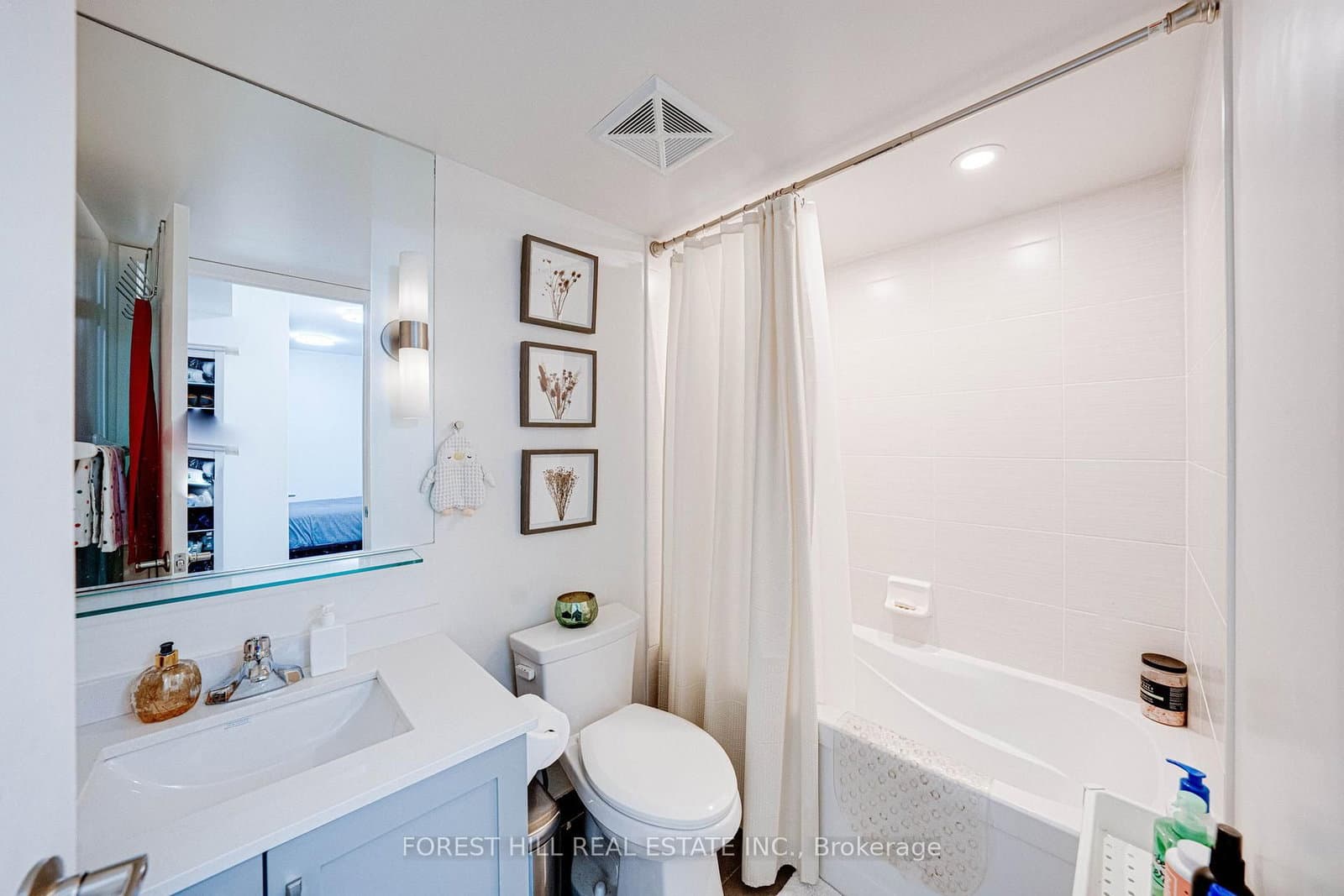 320 Richmond Street E, Unit 808 - Image 5