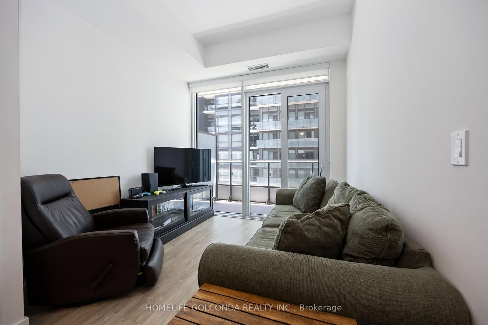 70 Princess Street, Unit 1728 - Image 2