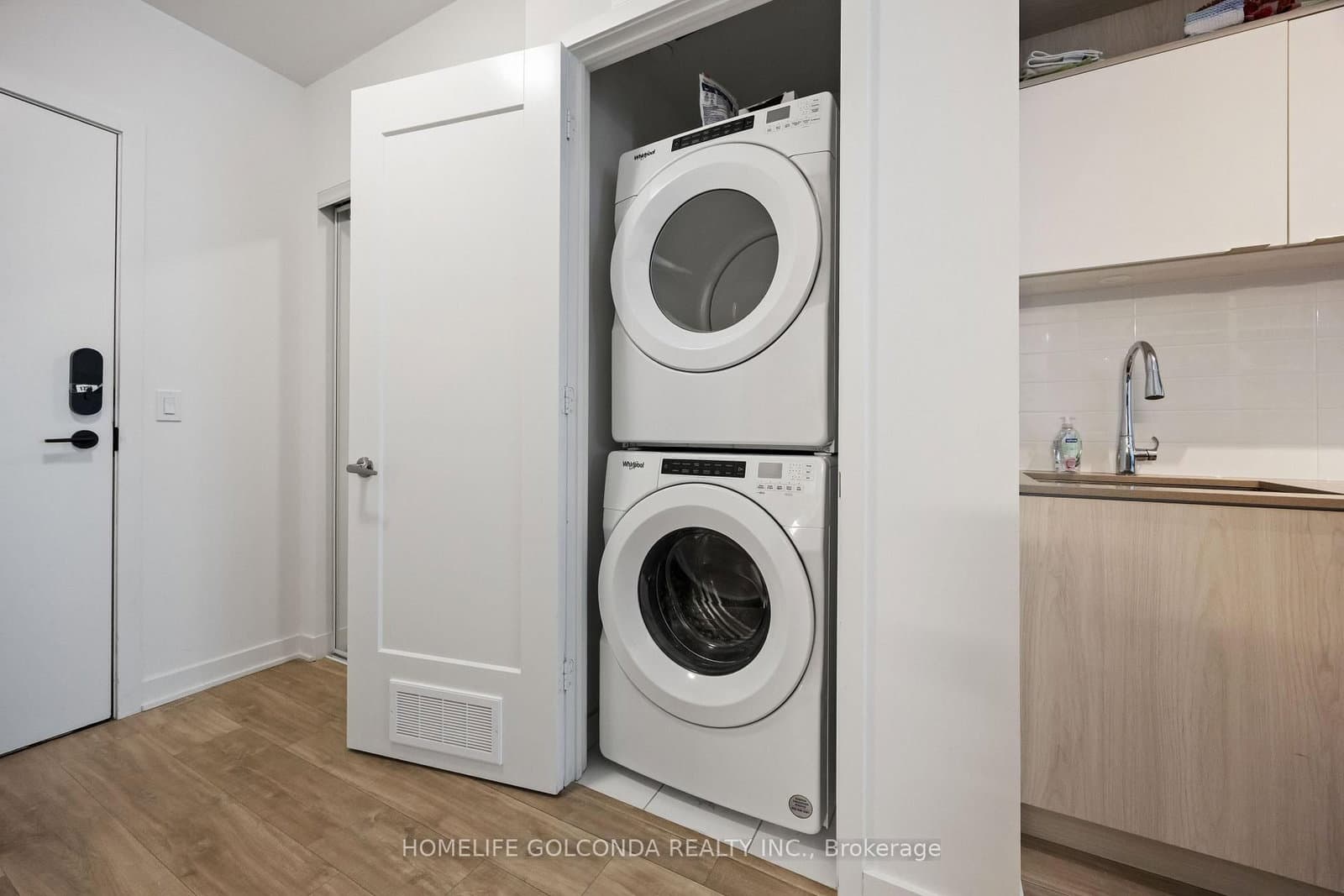 70 Princess Street, Unit 1728 - Image 4