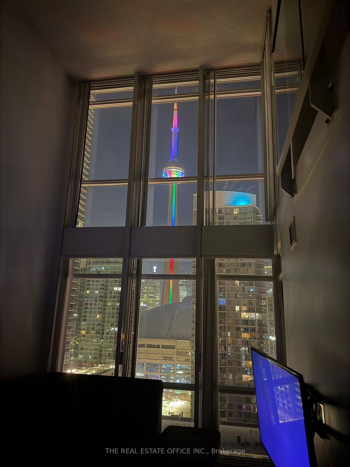 15 Fort York Boulevard, Unit 2808 - Image 2