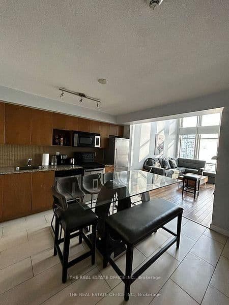 15 Fort York Boulevard, Unit 2808 - Image 5