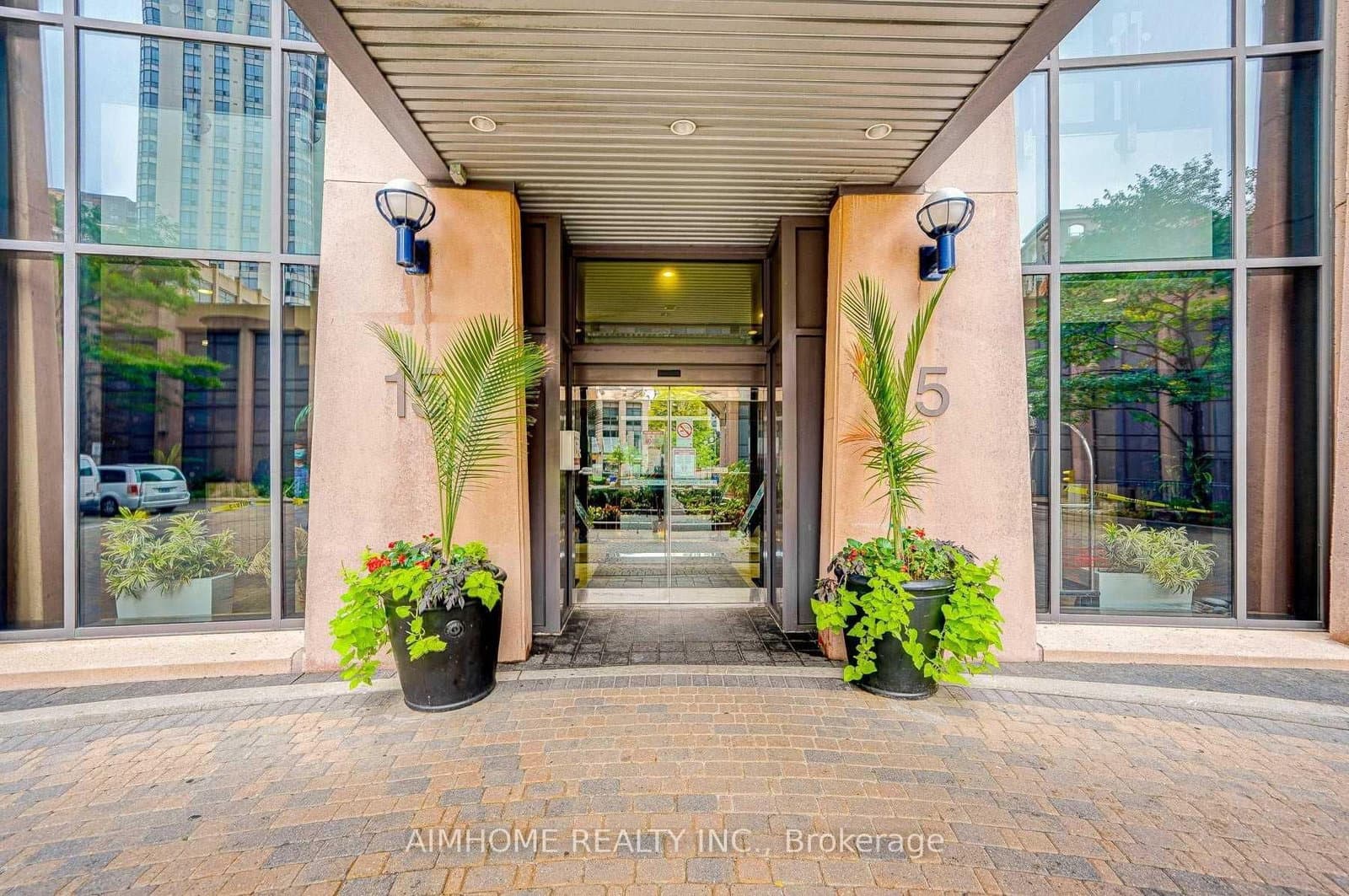 15 Northtown Way, Unit 2224 - Image 2