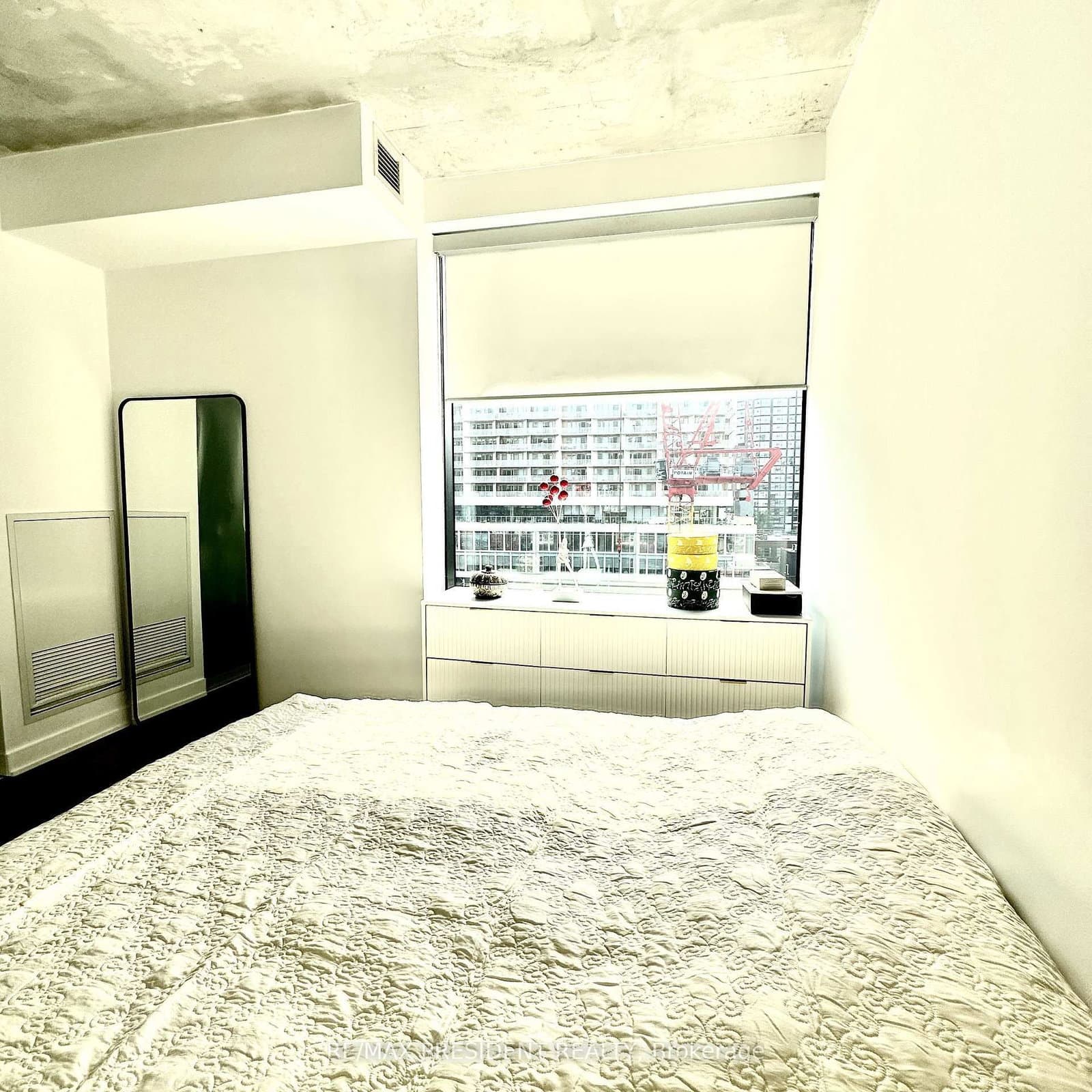 38 Stewart Street, Unit 703 - Image 4