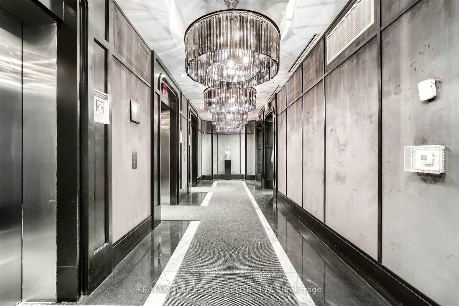 88 Blue Jays Way, Unit 2508 - Image 2