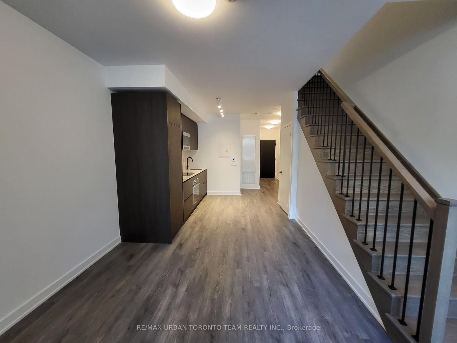 117 broadway Avenue, Unit Th125 - Image 3