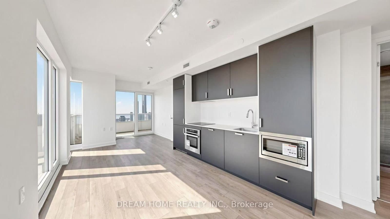 88 Queen Street E, Unit 4303 - Image 4