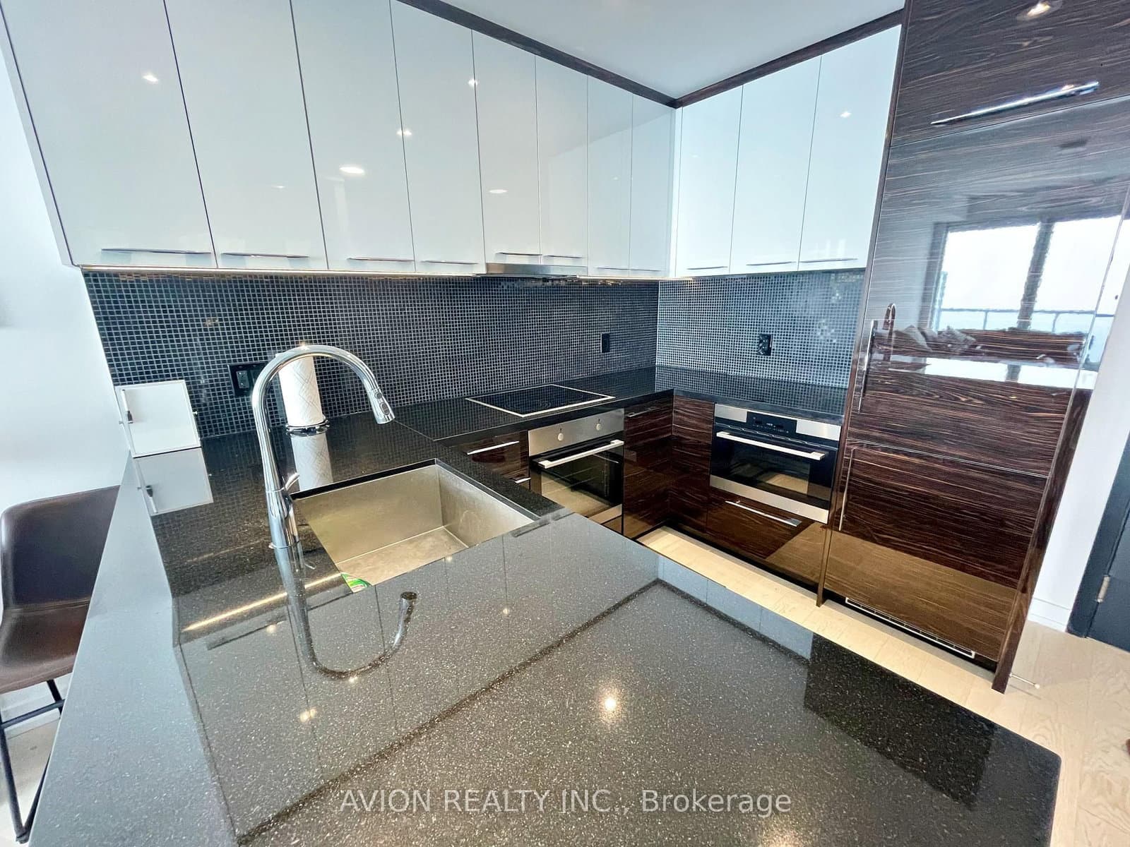 488 University Avenue, Unit 4711 - Image 5