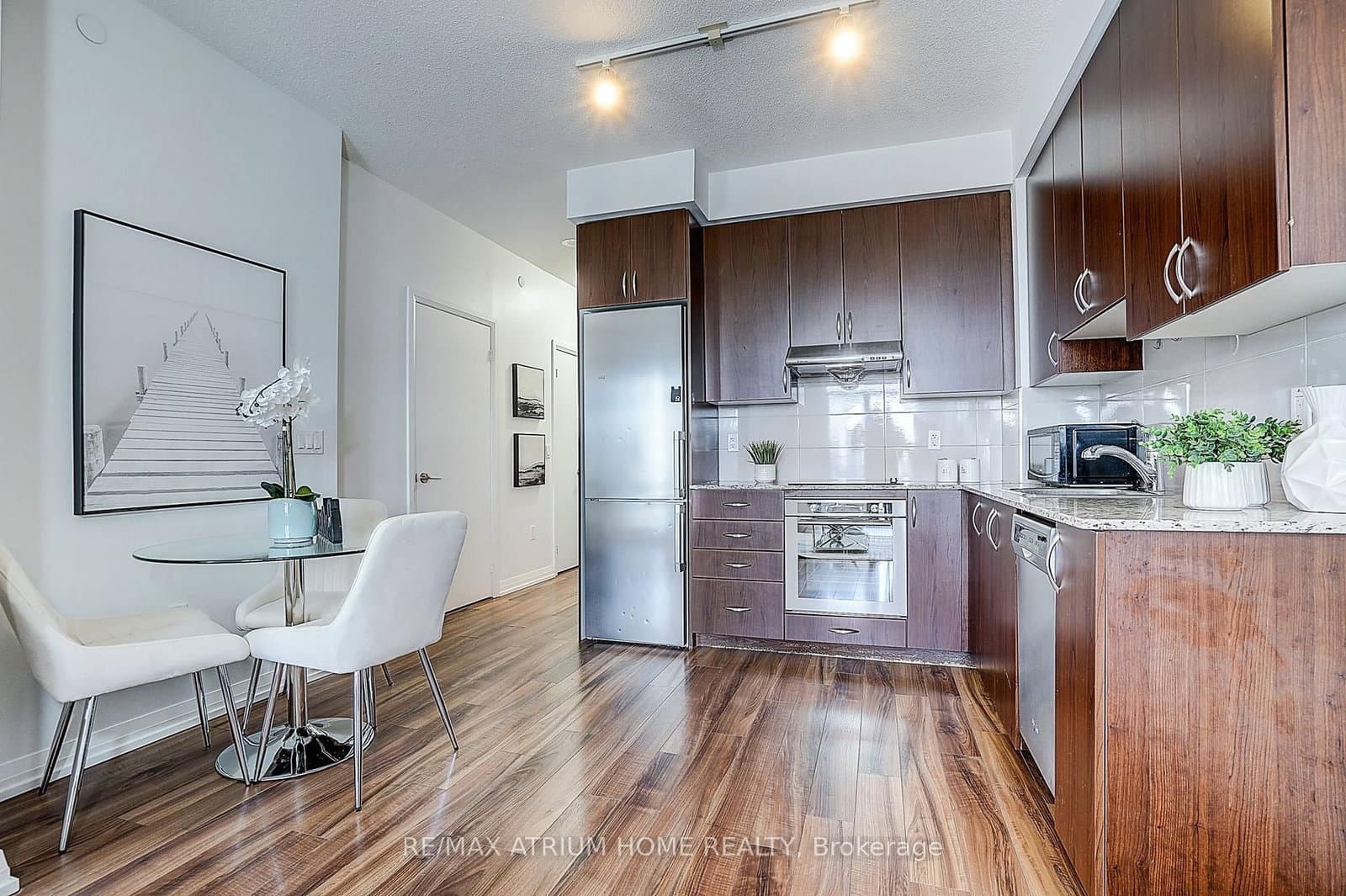 55 Ann O'reilly Road, Unit 810 - Image 5