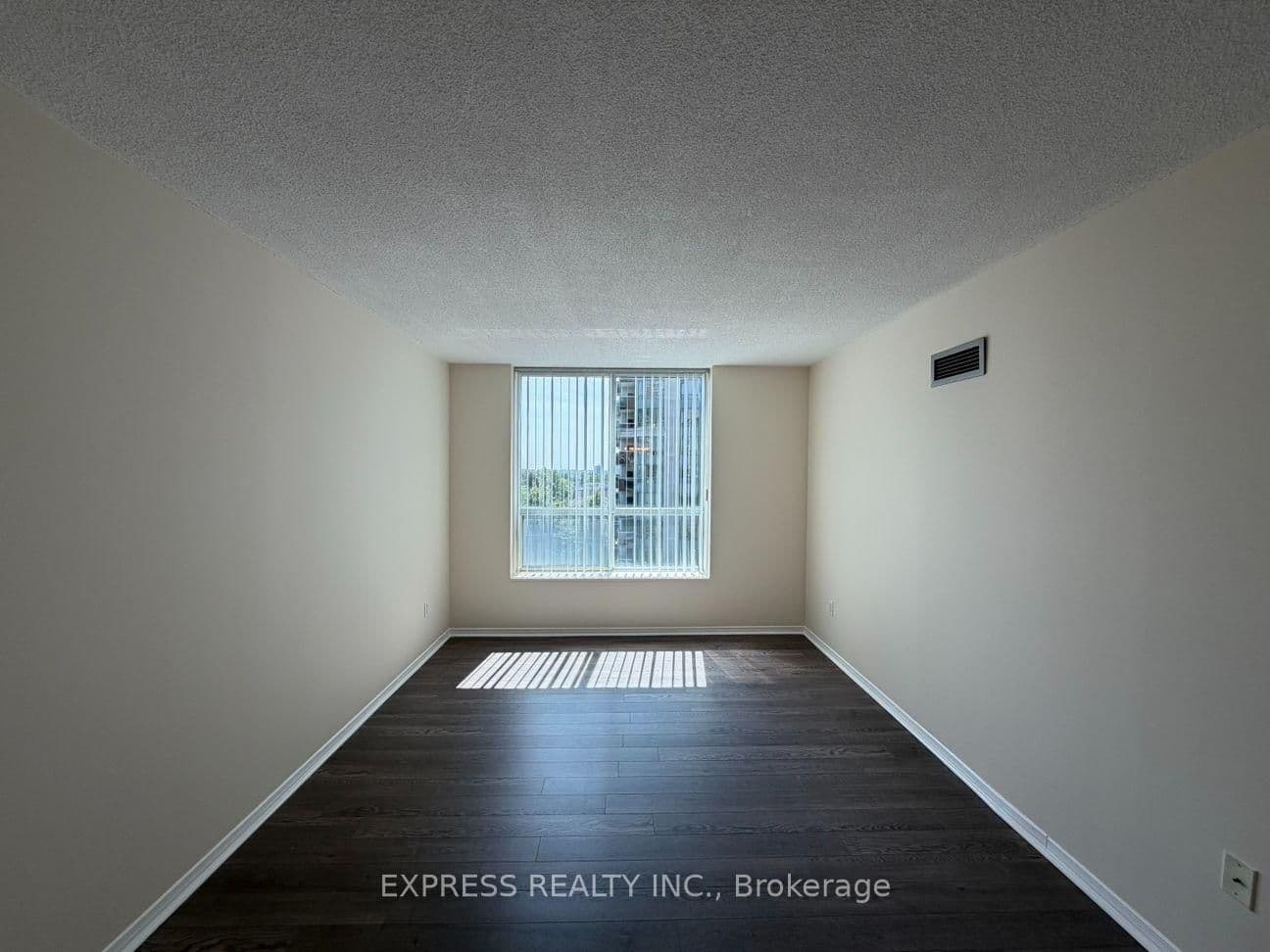 39 Pemberton Avenue, Unit Lph12 - Image 6