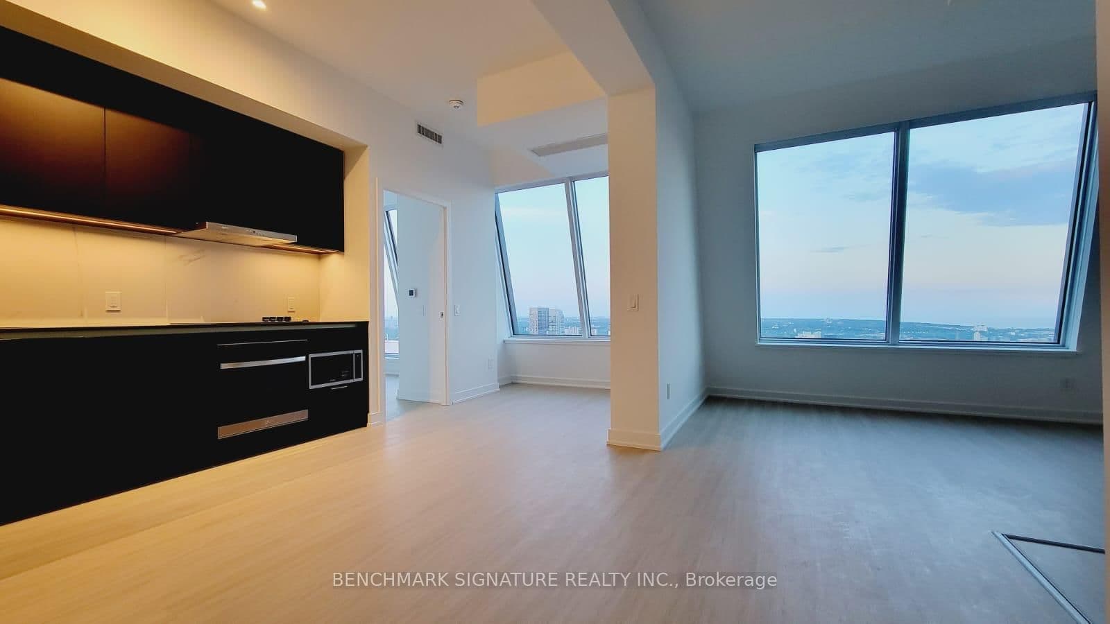 8 Wellesley Street W, Unit 6007 - Image 3