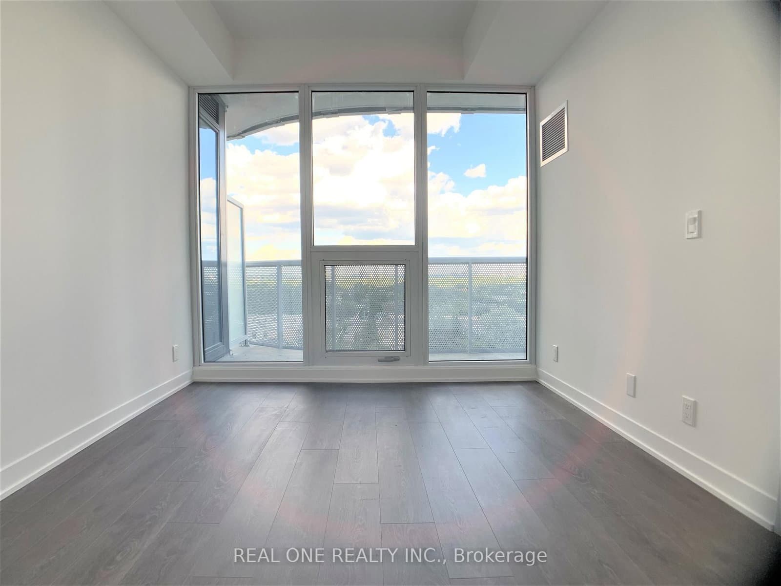 15 Holmes Avenue, Unit 1010 - Image 5