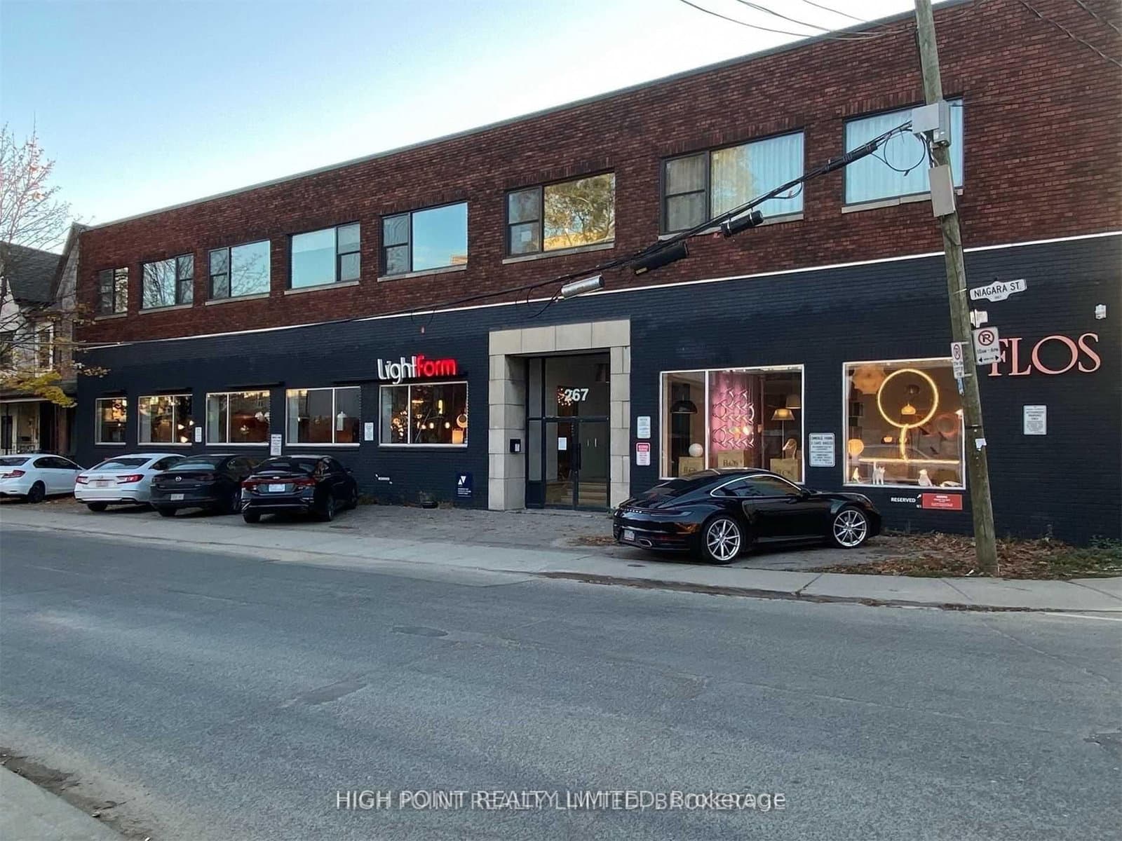 267 Niagara Street, Unit 101/102 - Image 5