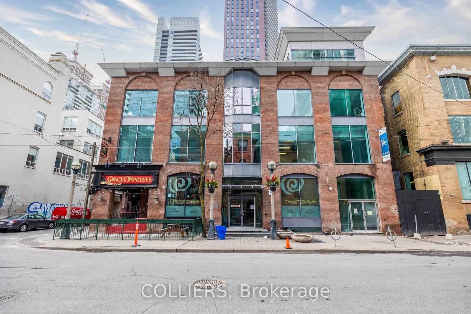 14 Duncan Street, Unit 204 - Image 2