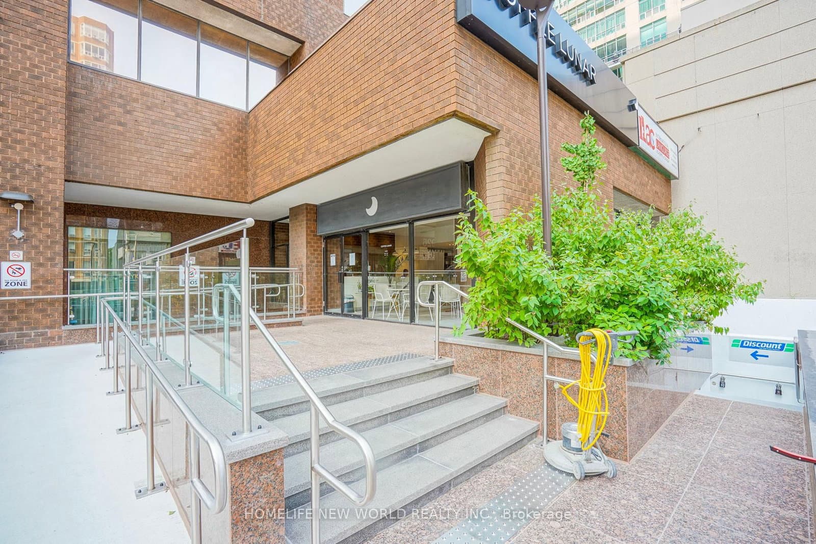 920 Yonge Street, Unit 700 - Image 5