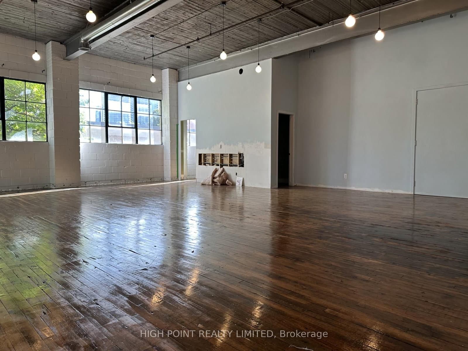 777 Richmond Street W, Unit 2028 - Image 6