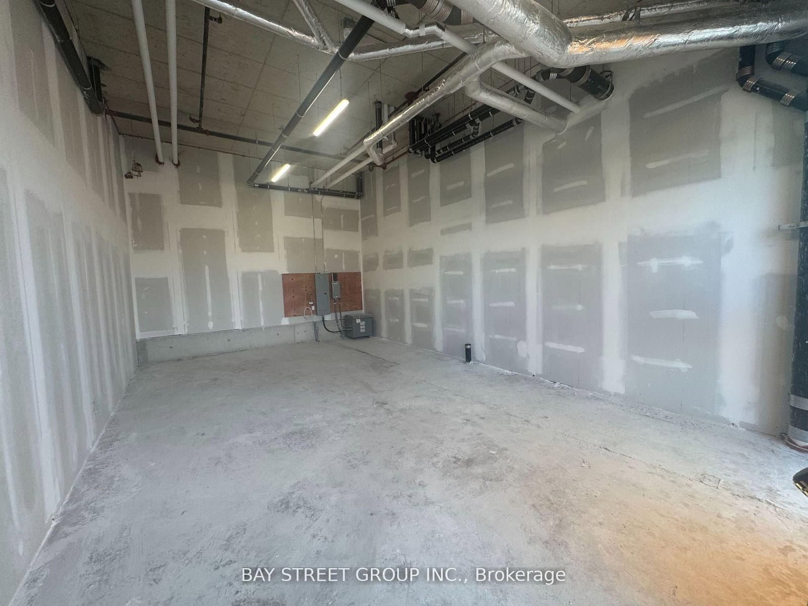 3435 Sheppard Avenue E, Unit R-03 - Image 4