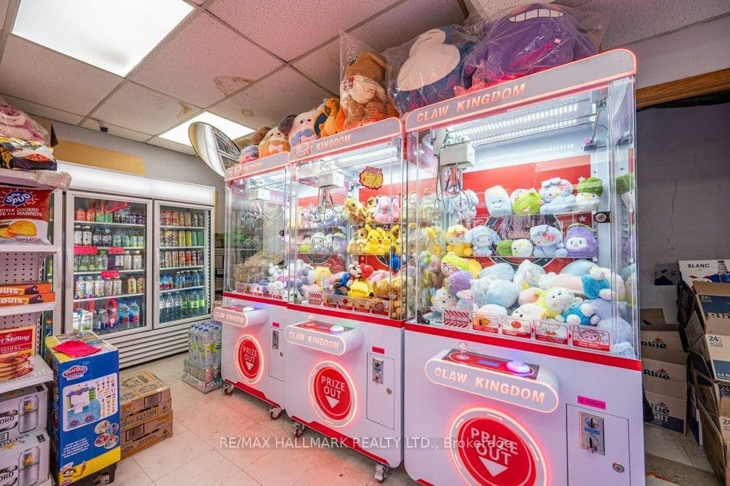 675 Broadview Avenue - Image 5