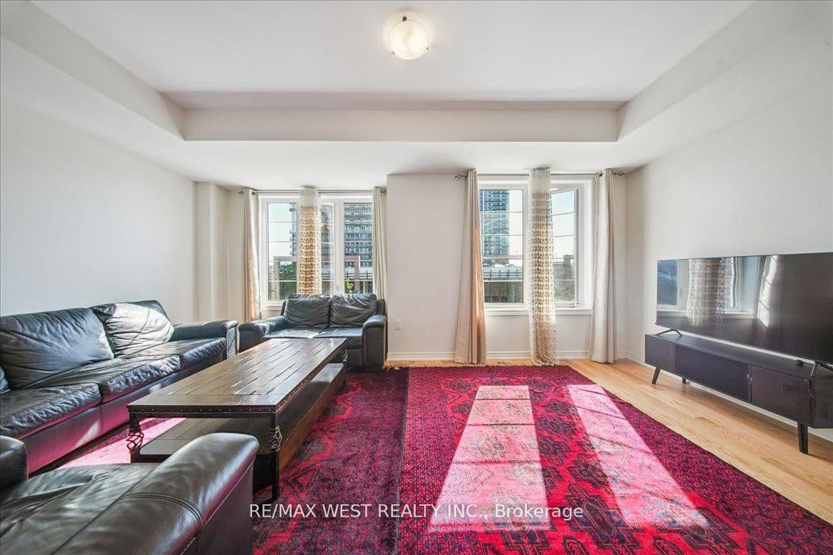 115 Air Dancer Crescent - Image 5