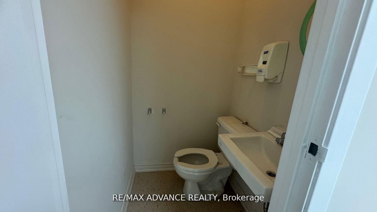 4245 Sheppard Avenue E, Unit Unit 6 - Image 4